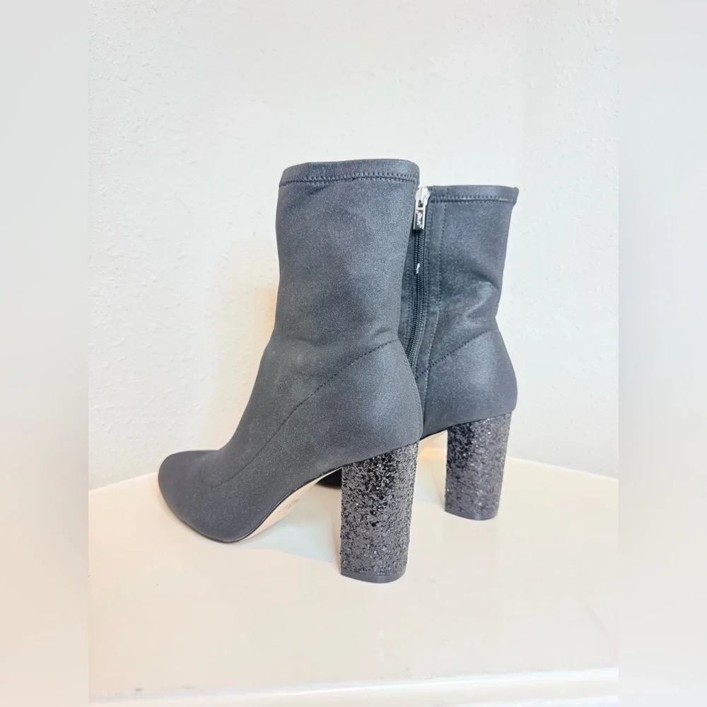 Badgley Mischka Jovanna Embellished Glittery Blok Heel Black Bootie Size 7.5 NWT
